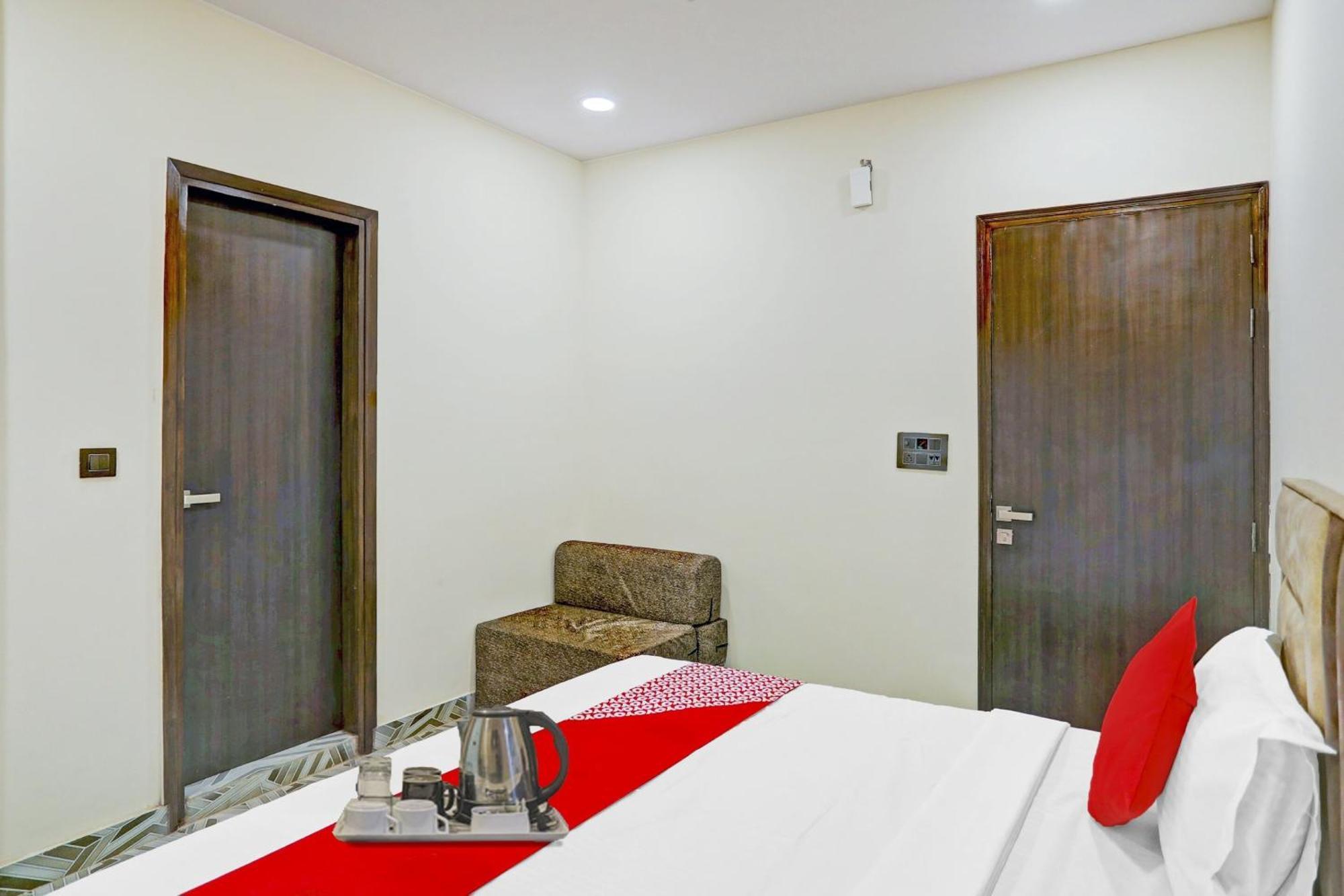 Hotel O Royal Lotus Stay Near Ip Extension Metro Station Nové Dillí Exteriér fotografie